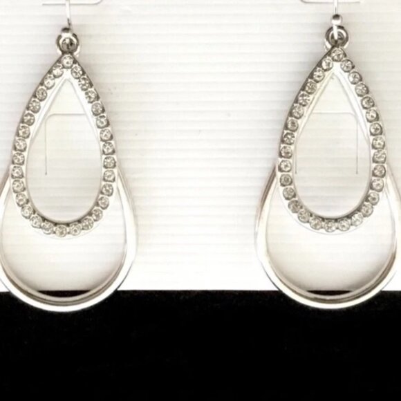 Lia Sophia "RENDEZVOUS" Earrings - Picture 1 of 7